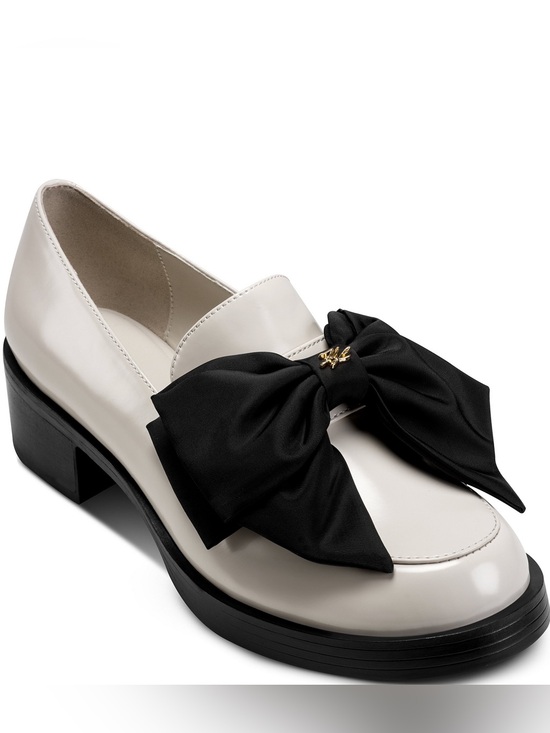 Karl Lagerfeld Shoes - NWT KARL LAGERFELD PARIS Camilia Bow Slip-On Loafers Sz 8,5